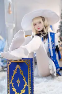 Coser Jiu Qi Miao as Phoebe: Elegant Mystery in Every Frame (44P)-1