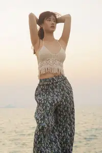 YiTuYu Vol.8725 Chenaling_CL: Captivating Asian Muse in a Dreamy Sunset Glow-19