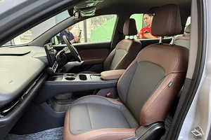 First Look at the New VinFast VF MPV 7: A Stylish and Versatile Electric Multi-Purpose Vehicle for Modern Families-0