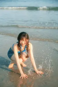 Zhu Shao Zi's Sunny Beach Escape: YiTuYu Vol.8763 Captures Summer Bliss-7