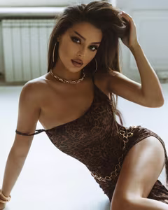 Ekaterina Romanova: Russian Beauty's Alluring Charm Ready to Conquer Miss International 2025-7