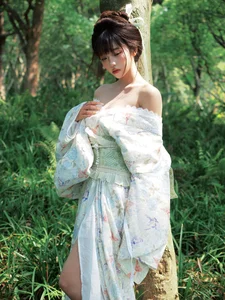 Elegant Outdoor Kimono Photography: Xiao Xin Yi Yi in YiTuYu Art Language Vol.9216 Aesthetic Portrait Collection-12