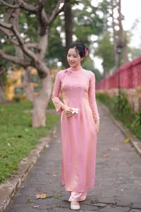 VGU No.153: Enchanting Traditional Vietnamese Ao Dai Beauty and Grace-18