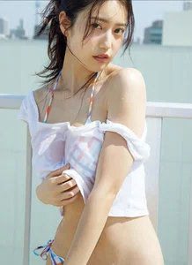 Radiant Summer Glow with Natsuki Abe FRIDAY GOLD-4