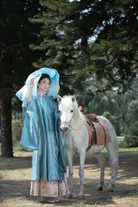 Zhi Zhi Qi: Enchanting Traditional Beauty on Horseback – YiTuYu Vol.8831 Forest Dream-21