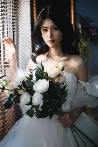 YiTuYu Art Language Vol.8775 Dan Dan: A Muse at the Piano - Melody of Pure Elegance-9