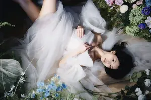 YiTuYu Art Language Vol.8775 Dan Dan: A Muse at the Piano - Melody of Pure Elegance-8