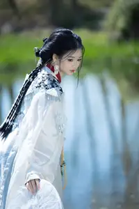 Wan Jiang Ting Vol.8722: Ethereal Beauty by the Stream, A Poetic Visual Journey-11