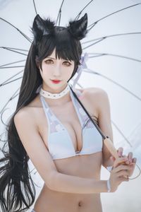 Captivating Azur Lane Atago Cosplay by Masaki Ya Qi on the Beach-13