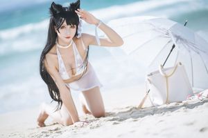 Captivating Azur Lane Atago Cosplay by Masaki Ya Qi on the Beach-29