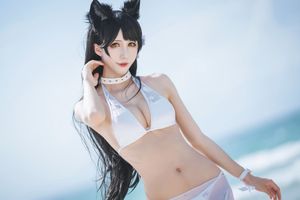 Captivating Azur Lane Atago Cosplay by Masaki Ya Qi on the Beach-20