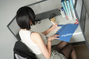 Stunning Cosplay Photography by Yan Jiang Da Mo Wang W: Exclusive Fantia December 2023 Collection with 28 High-Resolution Portraits and Video-4