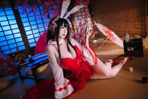 Stunning Azur Lane Oyama Bunny Girl Cosplay by Ri Nai Jiao: Exclusive 47P High-Definition Image Collection for Anime and Gaming Fans-6