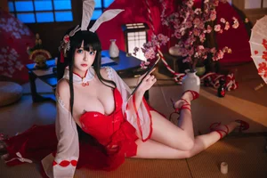 Stunning Azur Lane Oyama Bunny Girl Cosplay by Ri Nai Jiao: Exclusive 47P High-Definition Image Collection for Anime and Gaming Fans-5