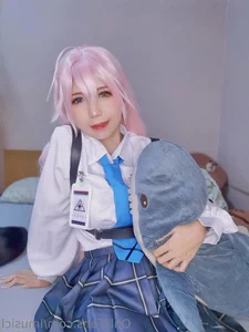 Stunning Takanashi Hoshino Cosplay by Lmusicl - Blue Archive Character Photography and Costume Inspiration-0