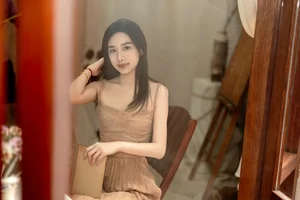 Classic Melodies: Nan Nan in YiTuYu Art Language Vol.8878 Visual Series-25