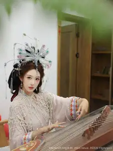 XiuRen No.10736: Li Shuang Er's Ancient Charm & Mesmerizing Guzheng Melody-0