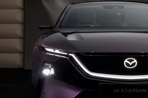 Mazda CX-6e Unveiled: A Masterpiece of Electric Luxury and Mysterious Elegance-5