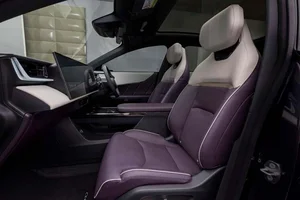 Mazda CX-6e Unveiled: A Masterpiece of Electric Luxury and Mysterious Elegance-4