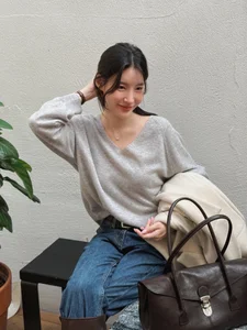 5 Chic Ways to Style Wide-Leg Jeans: Korean Fashion Trends and Outfit Inspiration for Women in 2026-6