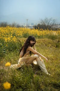 Elegant Spring Fashion Portraits: YiTuYu Art Language Vol.9349 Featuring Nan Er – New Wave Aesthetic Photography Collection-1