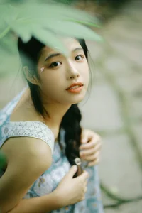 The Art of Summer: Long Xing Er’s Ethereal Portrait Series-28