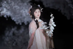 Elegant Artistic Portraits of Sei Waka Shoka in YiTuYu Art Language Vol.9391: Summer Aesthetic and Professional Photography Inspiration-12