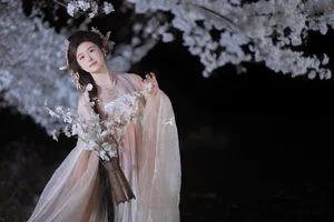 Elegant Artistic Portraits of Sei Waka Shoka in YiTuYu Art Language Vol.9391: Summer Aesthetic and Professional Photography Inspiration-14