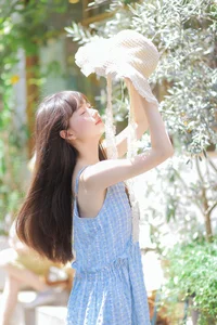 Elegant Japanese Aesthetic Photography: YiTuYu Art Language Vol.9124 Featuring Model Bo Luo You Dian Tian – Soft Portrait Inspiration and Timeless Style-19