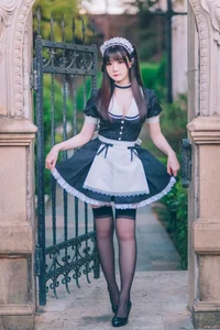 Stunning Shimos Maid Collection Part02 Featuring Coser Shimo: Aesthetic Maid Cosplay Photography and Elegant Portrait Inspiration for Fans and Creators-22