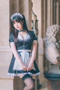 Stunning Shimos Maid Collection Part02 Featuring Coser Shimo: Aesthetic Maid Cosplay Photography and Elegant Portrait Inspiration for Fans and Creators-23