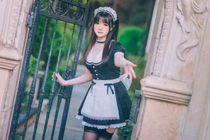 Stunning Shimos Maid Collection Part02 Featuring Coser Shimo: Aesthetic Maid Cosplay Photography and Elegant Portrait Inspiration for Fans and Creators-17
