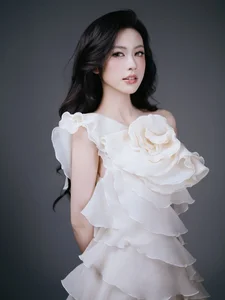 The mesmerizing elegance of Ha An in a soulful Femme Fatale inspired concept-6