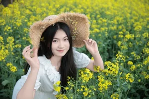 Xiao Nan in Golden Rapeseed Fields: YiTuYu Art Language Vol.9190 Photography Collection-7