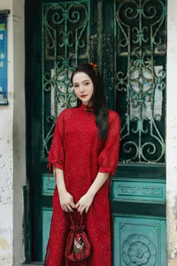 VGU No.27: Radiant Smile in Red Ao Dai, Capturing Vietnamese Traditional Beauty-4
