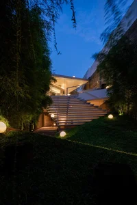 Modern Tropical 600m2 Garden House in Bandung: Folded Rooms Garden's Innovative Layered Architecture and Eco-Friendly Urban Living Design-2