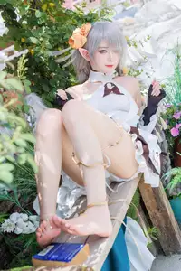 Coser Feng Jiang Jiang V as Aifoshen: Ethereal Beauty in a Natural Fantasy Setting-2