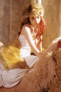 Stunning Winter Night Aesthetic Photography: Pa Pa Xiao Gong Zhu in YiTuYu Art Language Vol.9156-1