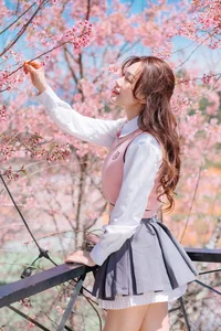 Sweet Spring Moments: Preppy Style Under Cherry Blossoms-5
