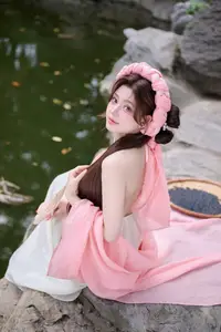 Graceful Vietnamese Beauty: A Modern Traditional Muse in a Serene Setting-11