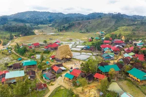 Discover Mang Den: Vietnam’s Enchanting Spring Destination with Blooming Cherry Blossoms and Rich Ethnic Traditions for Your Next Adventure-1