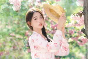 Ethereal Spring Portrait Photography: Yi Ming Amidst Blooming Double Cherry Blossoms - Art Language Vol.9339 Collection-14