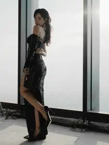 Kieu Trinh Xiu: 'Milk Tea Hot Girl' Unveils Mature Allure in a Glamorous Black Lace Dress-3