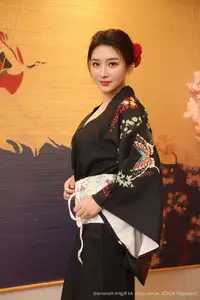 Su Yi Nuo No.10627: Captivating Traditional Grace in a Seductive Black Kimono-58