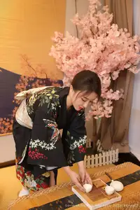 Su Yi Nuo No.10627: Captivating Traditional Grace in a Seductive Black Kimono-5