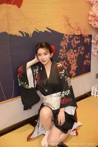Su Yi Nuo No.10627: Captivating Traditional Grace in a Seductive Black Kimono-45
