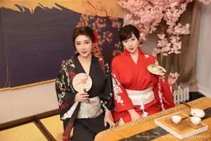 Su Yi Nuo No.10627: Captivating Traditional Grace in a Seductive Black Kimono-38