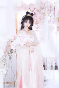 YiTuYu Vol.8628: Enchanting Ethereal Beauty of Qi Luo Sheng De Xiao Su Su in Traditional Hanfu-20