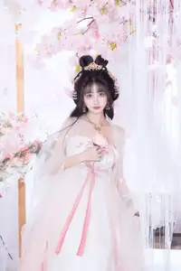 YiTuYu Vol.8628: Enchanting Ethereal Beauty of Qi Luo Sheng De Xiao Su Su in Traditional Hanfu-15