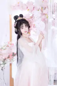 YiTuYu Vol.8628: Enchanting Ethereal Beauty of Qi Luo Sheng De Xiao Su Su in Traditional Hanfu-5
